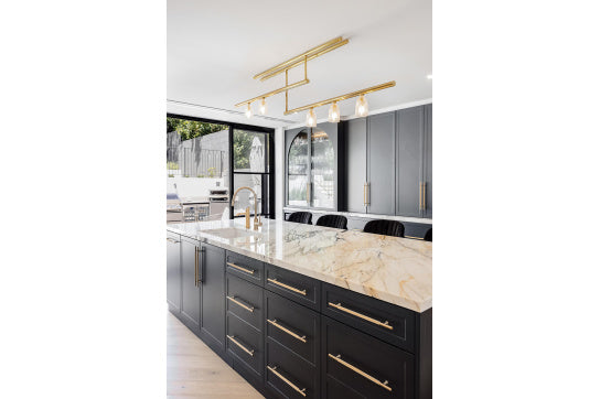 Cuisine 68 x 48 Inset / Undermount Fine Fireclay Matte White Sink