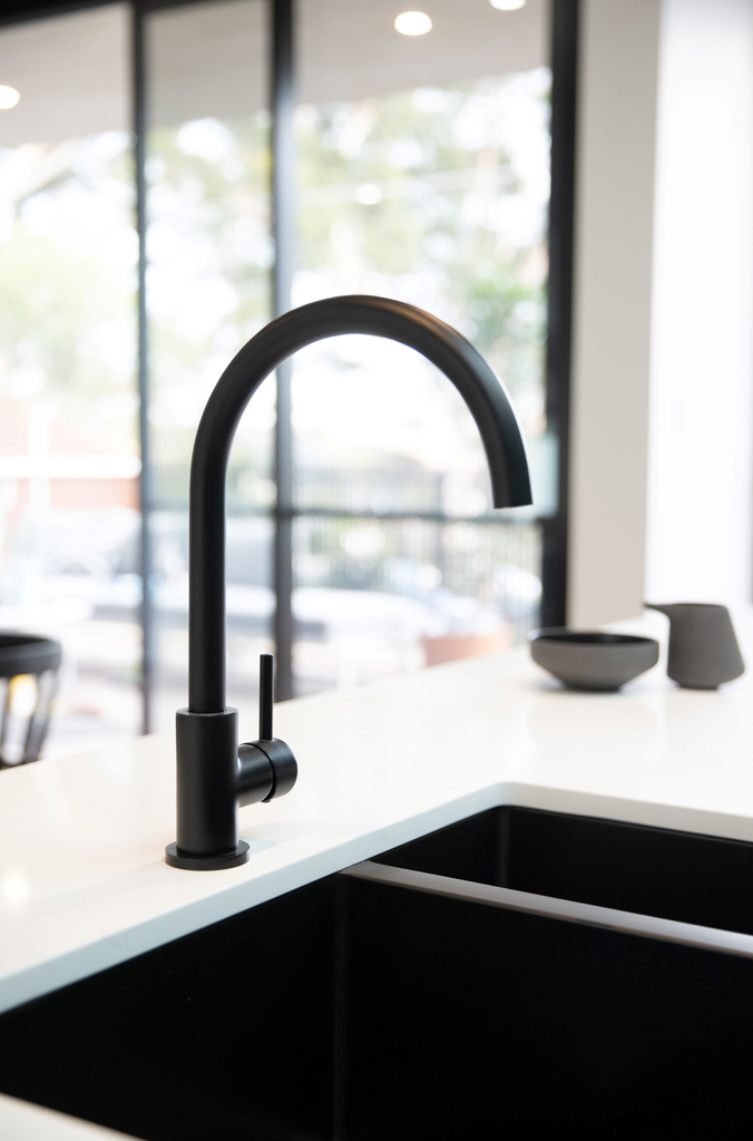 ROUND GOOSENECK KITCHEN MIXER TAP