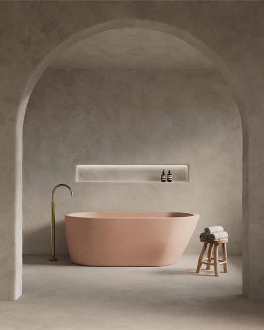 Juno Freestanding Bathtub (Blush Pink)