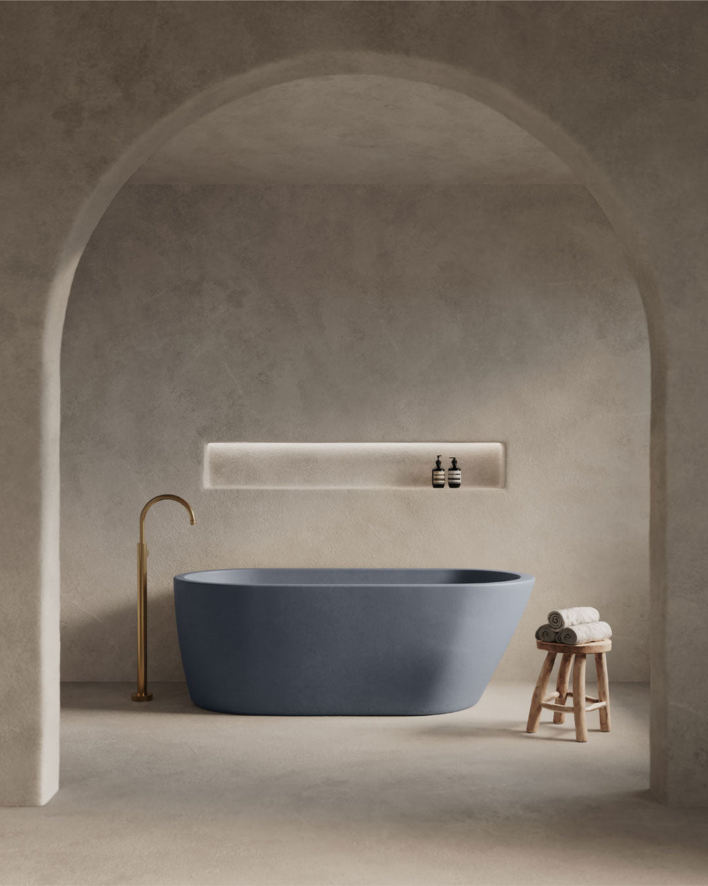 Juno Freestanding Bathtub (Copan Blue)