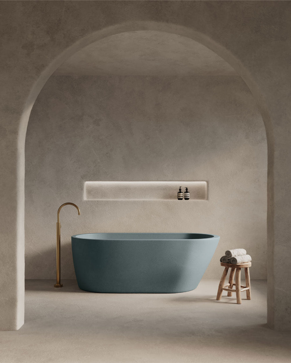 Juno Freestanding Bathtub (Rowboat)
