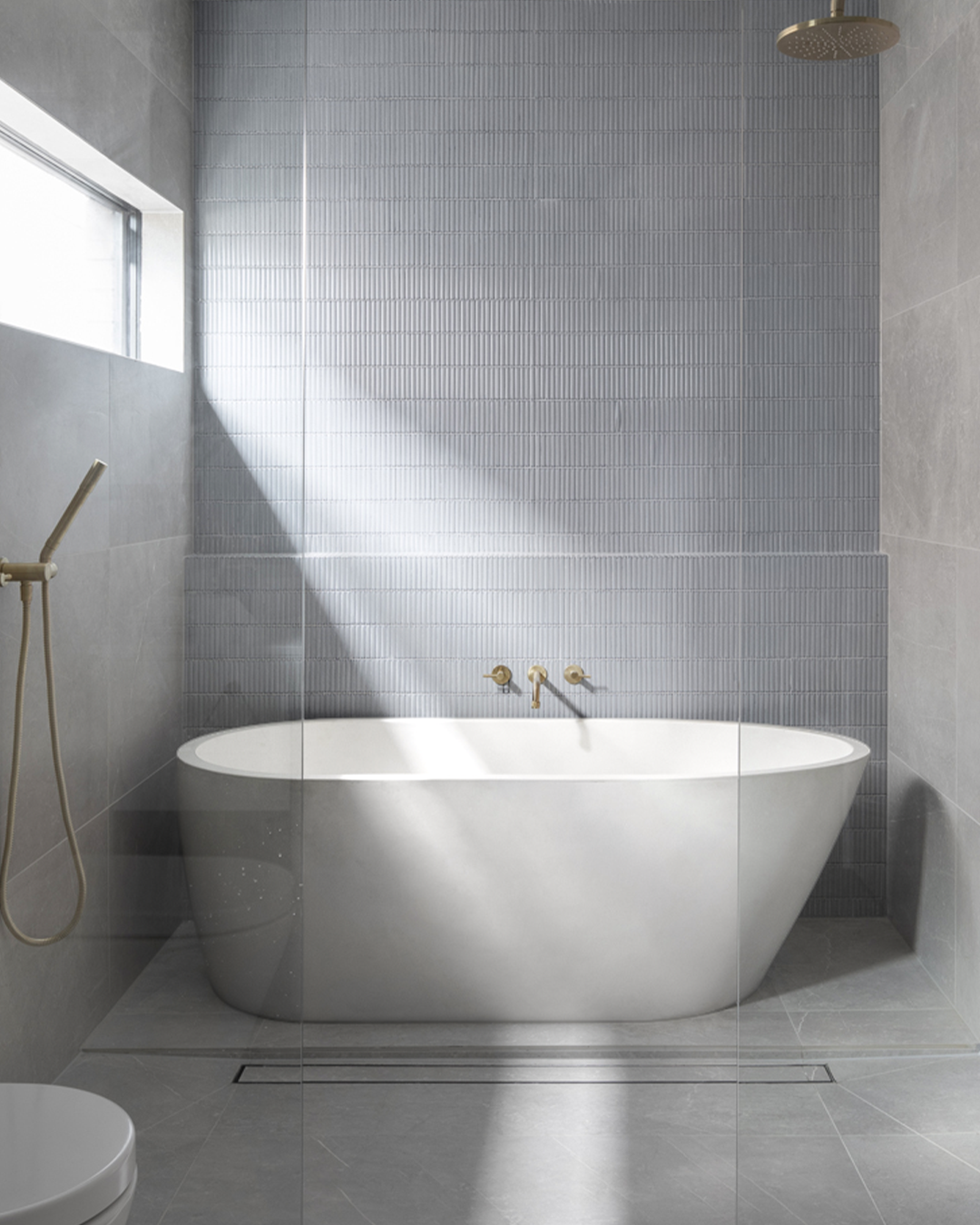 Juno Freestanding Bathtub (Ivory)
