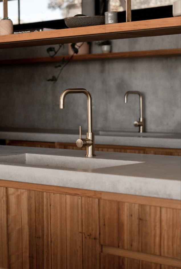 ROUND KITCHEN MIXER TAP