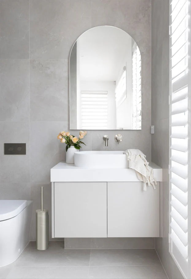 ROUND TOILET BRUSH & HOLDER