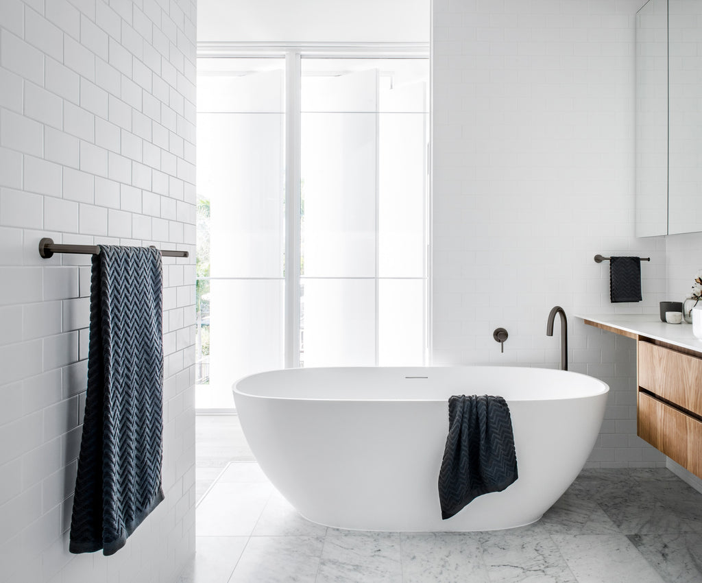 ROUND GUEST TOWEL RAIL