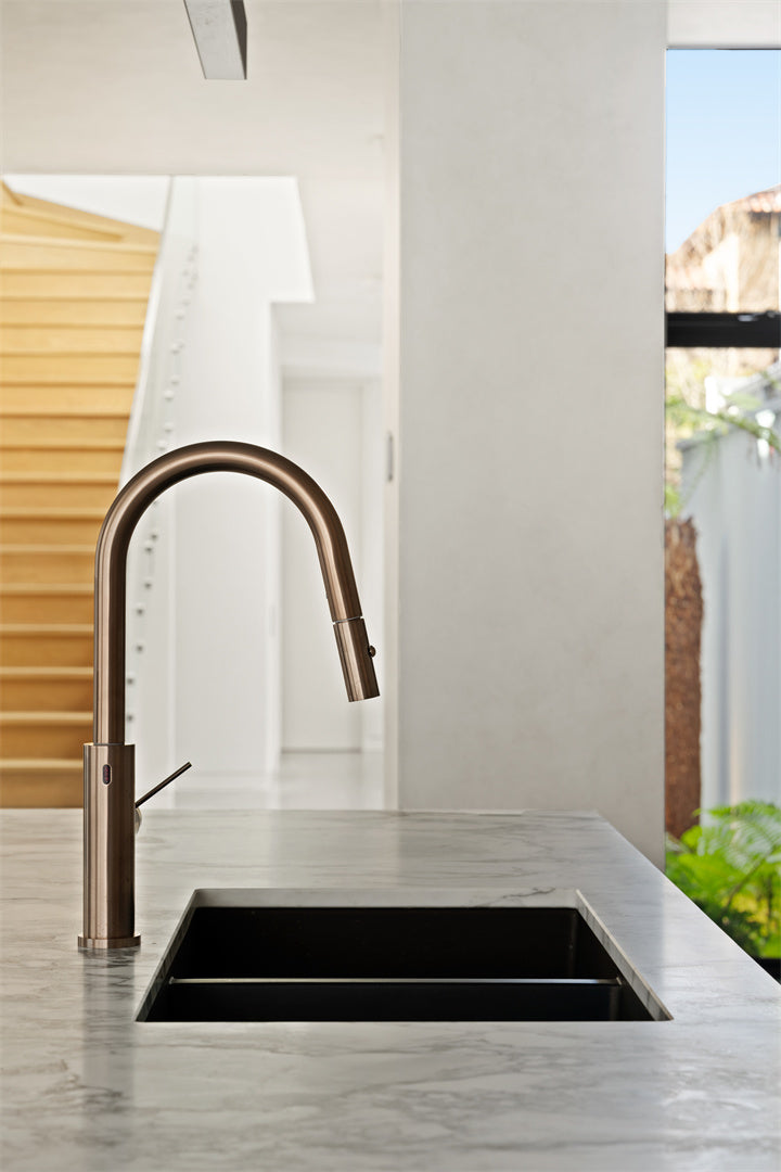 MECCA SMART SENSOR PULL OUT KITCHEN MIXER BRUSHED BRONZE