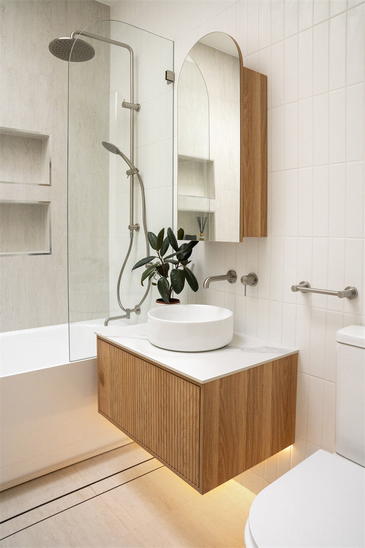 MECCA HAND TOWEL RAIL BRUSHED NICKEL