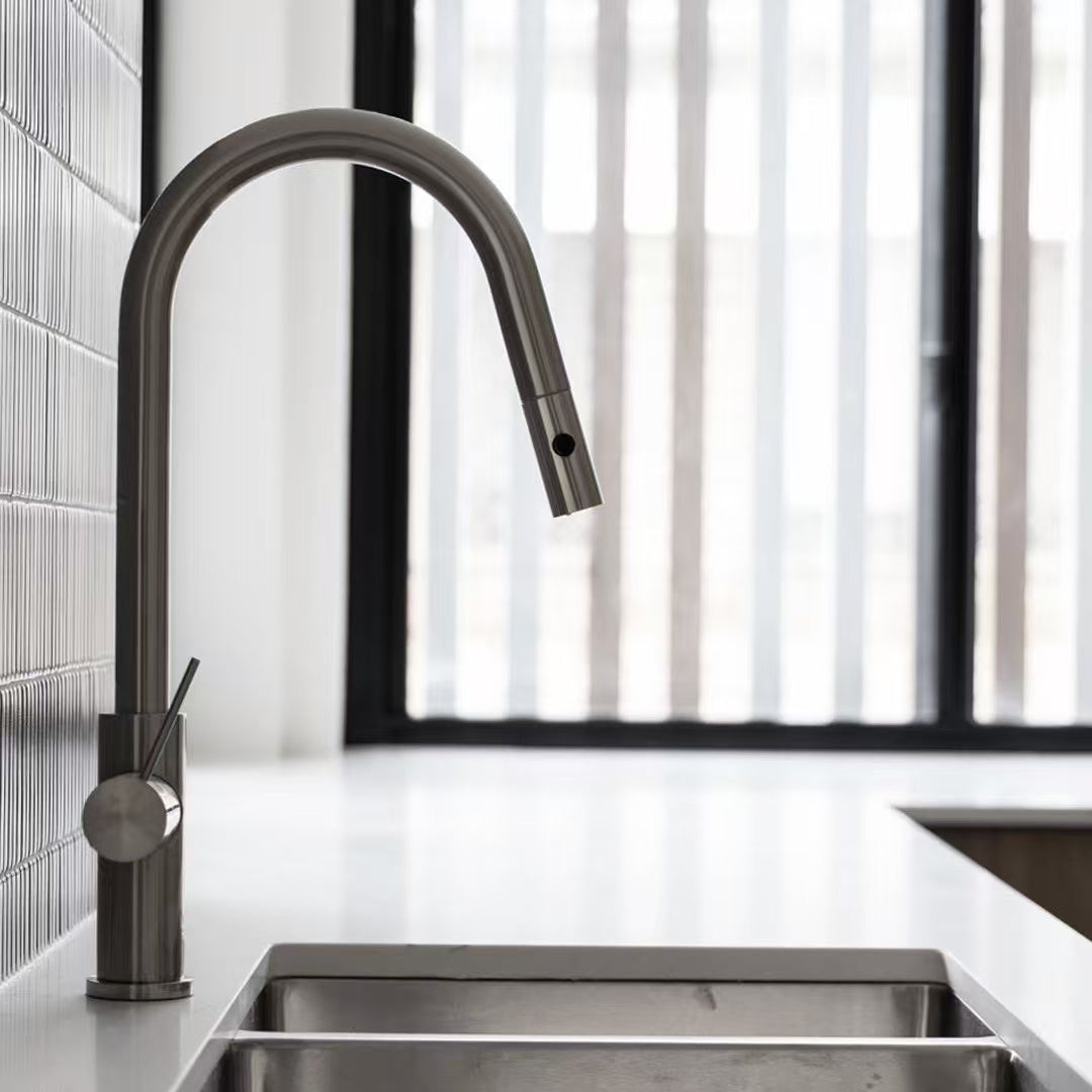 MECCA PULL OUT SINK MIXER WITH VEGIE SPRAY FUNCTION GUN METAL GREY