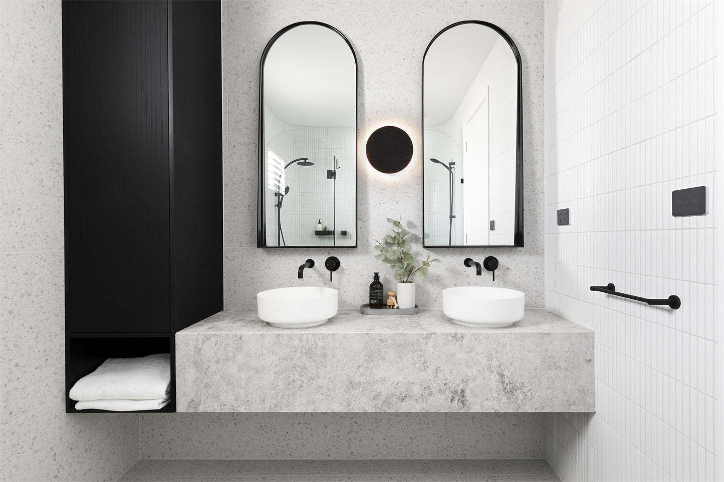 DOLCE SHOWER MIXER MATTE BLACK