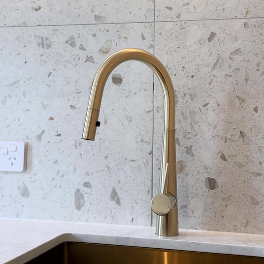DOLCE PULL OUT SINK MIXER WITH VEGIE SPRAY FUNCTION BRUSHED GOLD