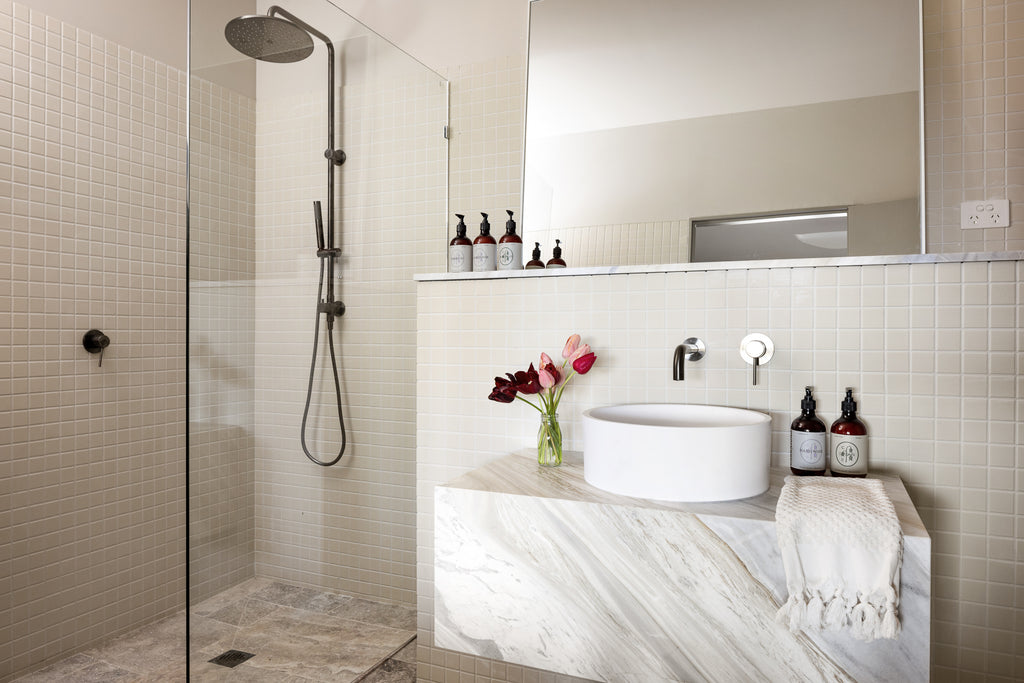 ROUND COMBINATION SHOWER RAIL, 300MM ROSE, SINGLE FUNCTION HAND SHOWER