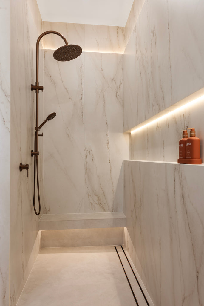 ROUND GOOSENECK SHOWER SET WITH 300MM ROSE, THREE-FUNCTION HAND SHOWER