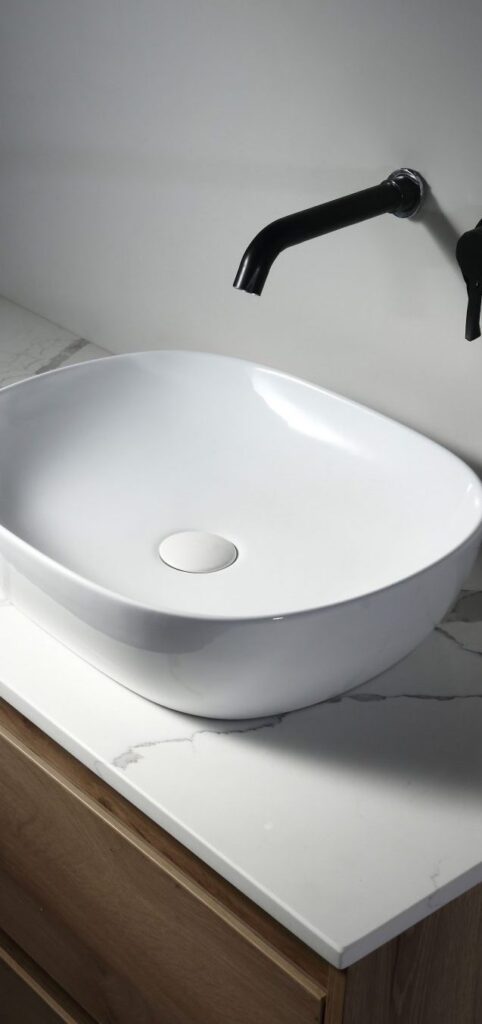 Bennett Gloss White