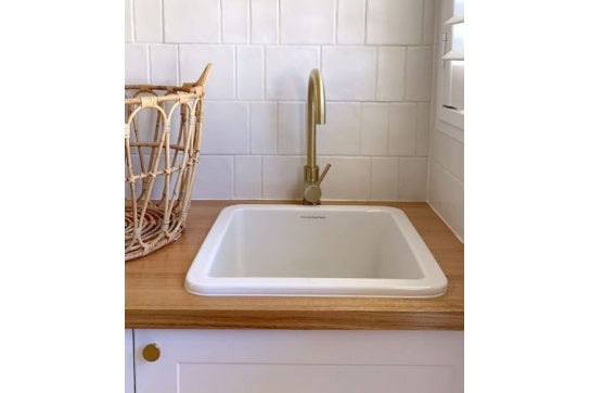 Cuisine 46 x 46 Inset / Undermount Fine Fireclay Gloss White Sink — Fireclay & Ceramic, Kitchen Sinks