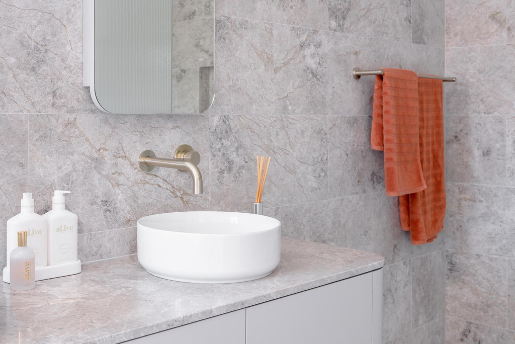 ROUND DOUBLE TOWEL RAIL 900MM