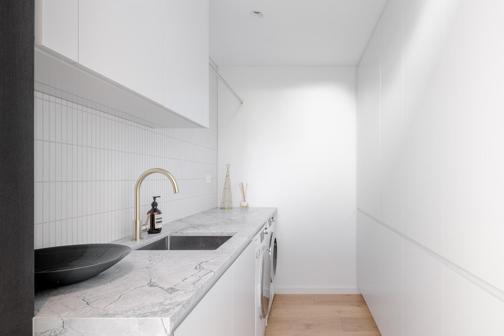 ROUND GOOSENECK KITCHEN MIXER TAP