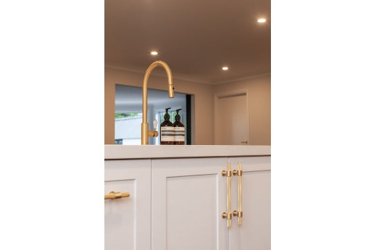 Ludlow Pull Out Sink Mixer - Brushed Brass