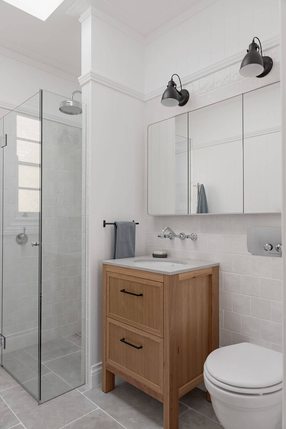 Package - Claremont Floor Mounted Pan & Seat + Geberit In-wall Cistern + Traditional Flush Plate