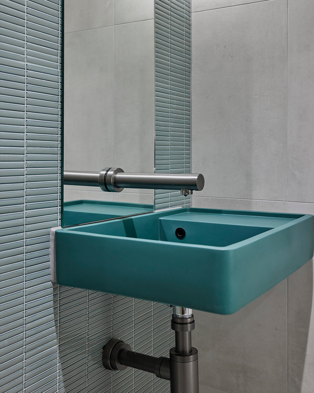 Shelf 02 Basin (Teal)