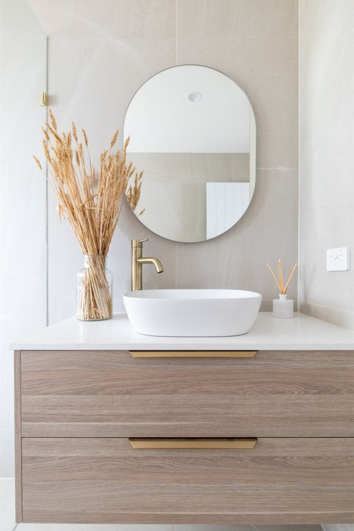 ROUND TALL CURVED BASIN MIXER