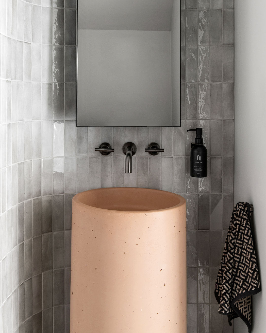 Luna Freestanding Basin (Pastel Peach)