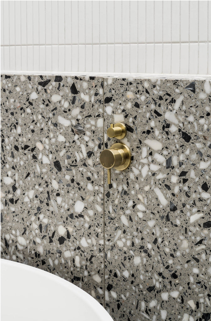 ROUND DIVERTER MIXER TRIM KIT (IN-WALL BODY NOT INCLUDED)