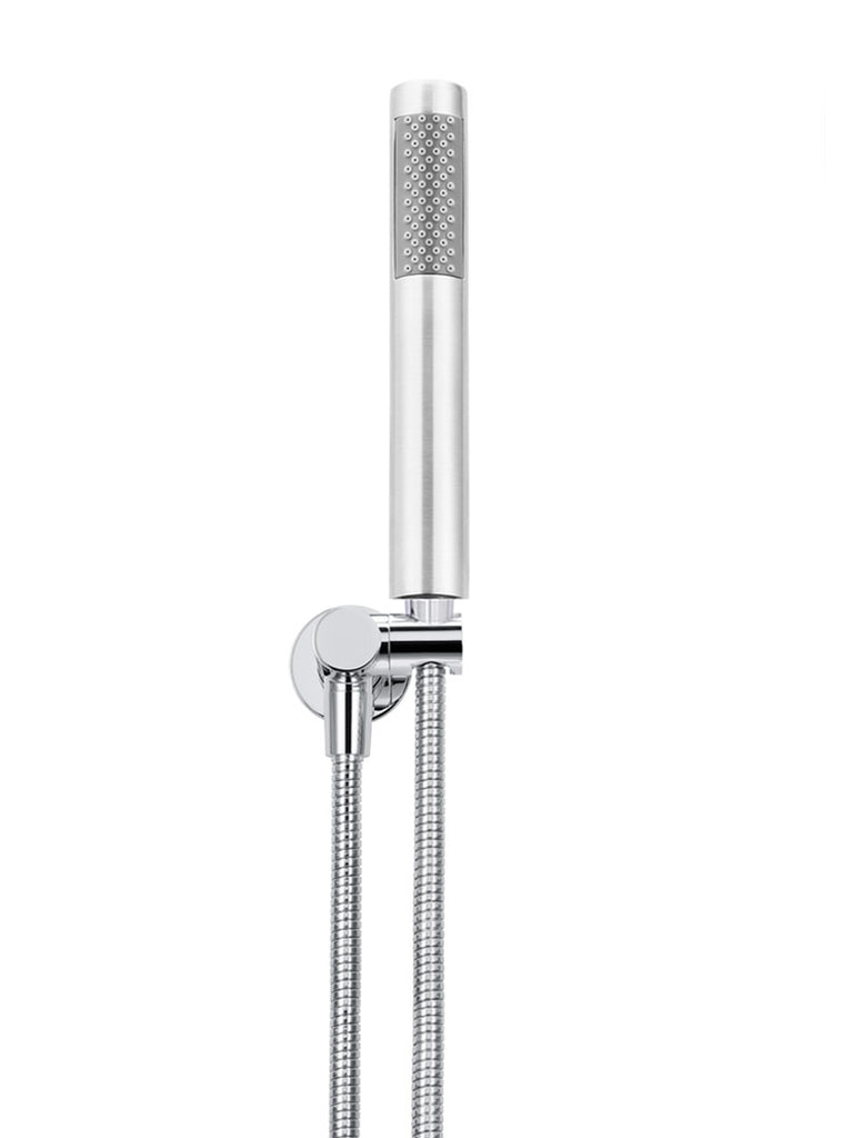 ROUND SHOWER ON SWIVEL BRACKET