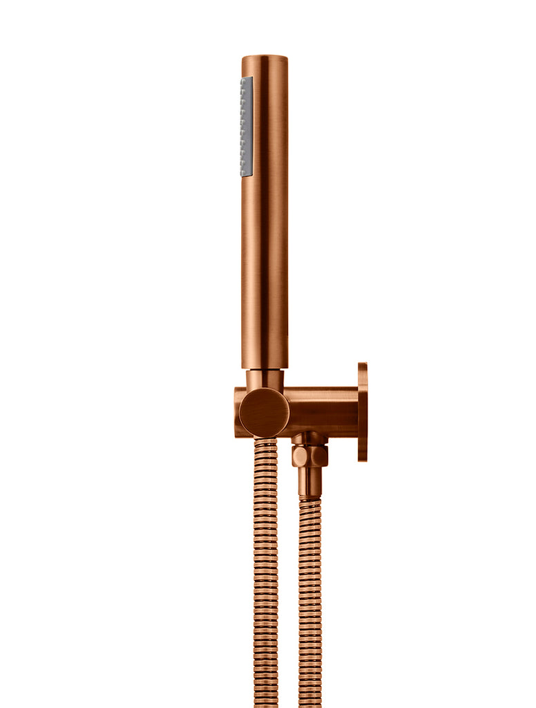 ROUND SHOWER ON SWIVEL BRACKET