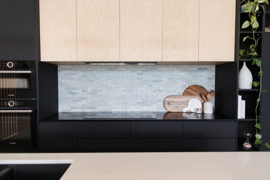 Contemporary kitchen with pale green marble splashback: Verdi Cristallo Tic Tax back splash