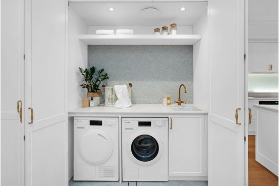 Cuisine 46 x 46 Inset / Undermount Fine Fireclay Gloss White Sink