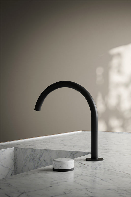 SERENITY PROGRESSIVE BATH/KITCHEN MIXER ARC SPOUT WITH ARABESCATO CORCHIA HANDLE MATTE BLACK