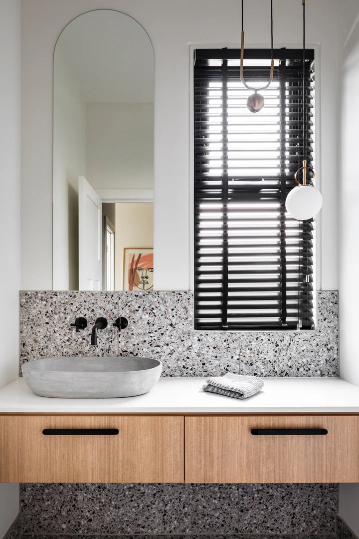 UNIVERSAL ROUND CURVED SPOUT 130MM