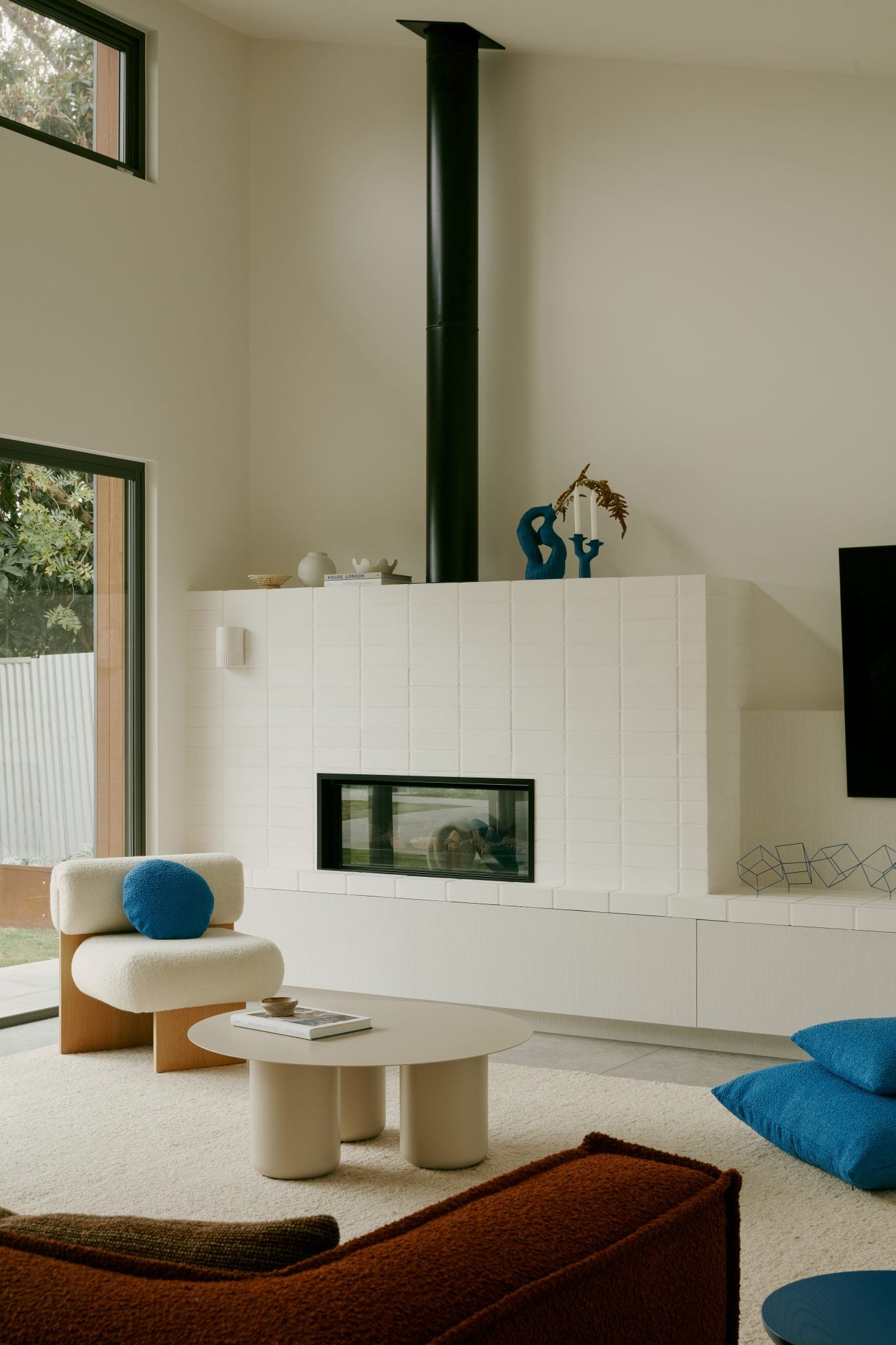 We Ponder Day Short Exterior Ceramic Wall Light
