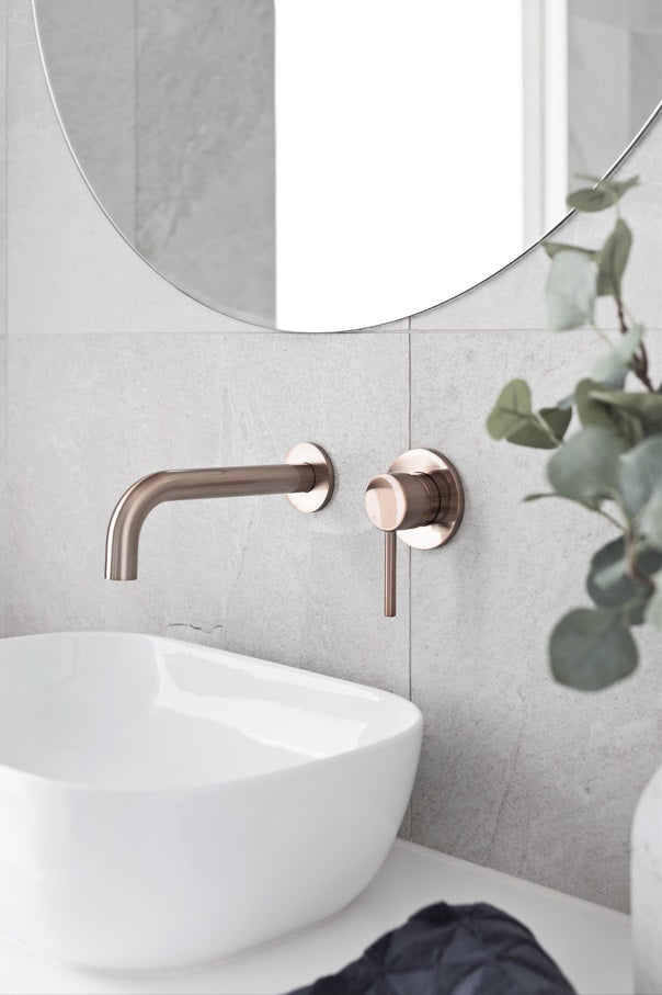 UNIVERSAL ROUND CURVED SPOUT