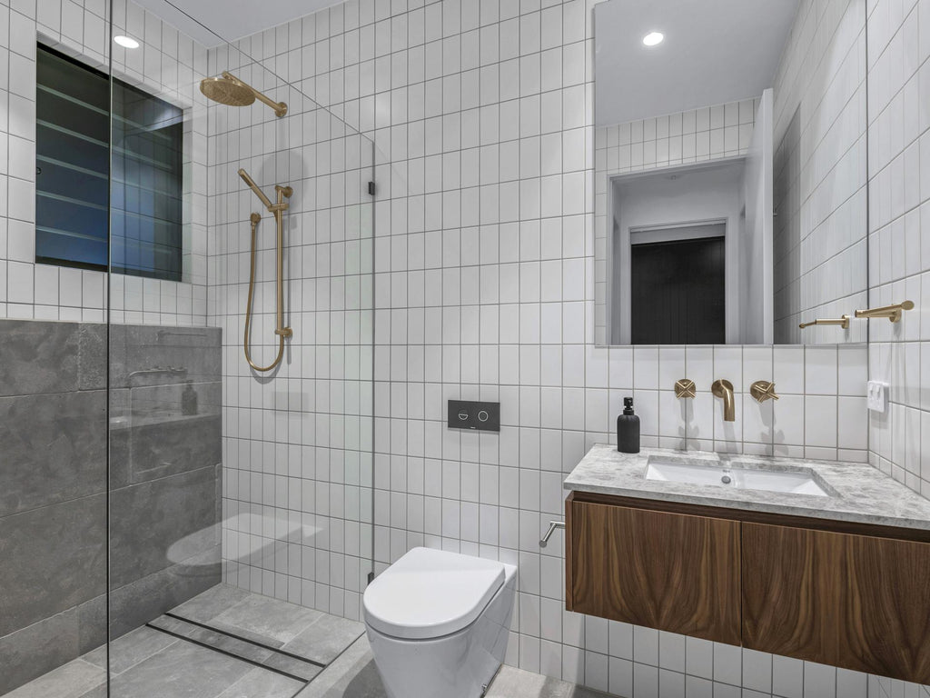 ROUND WALL SHOWER ARM 400MM