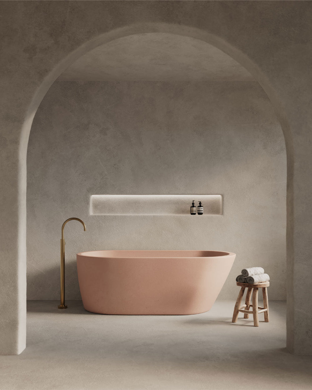 Juno Freestanding Bathtub (Blush Pink)