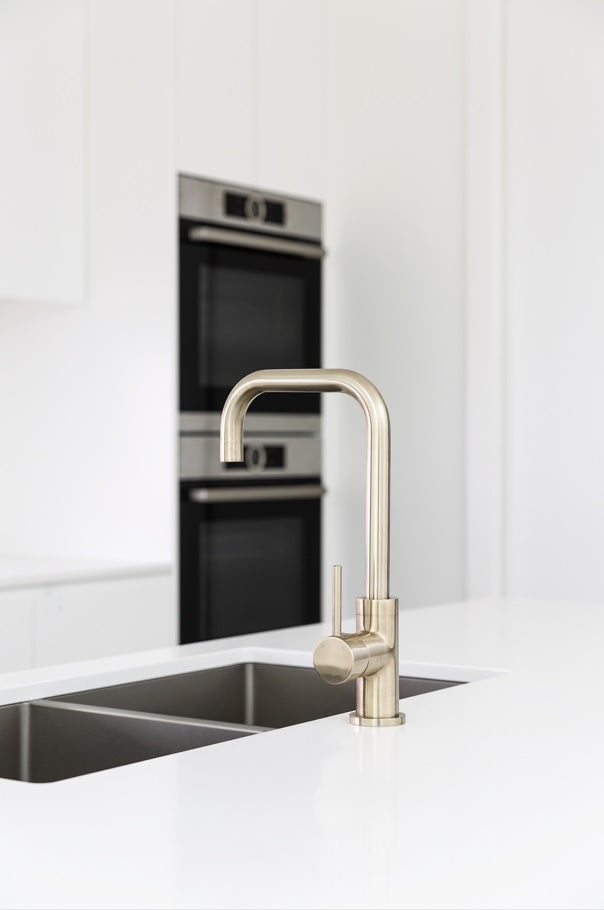 ROUND KITCHEN MIXER TAP