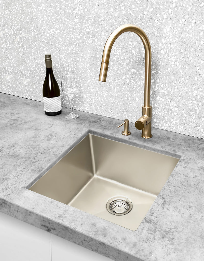 ROUND PINLESS PICCOLA PULL OUT KITCHEN MIXER TAP