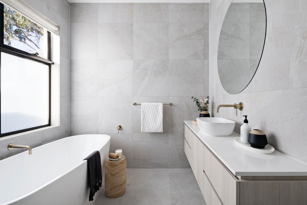 UNIVERSAL ROUND CURVED SPOUT