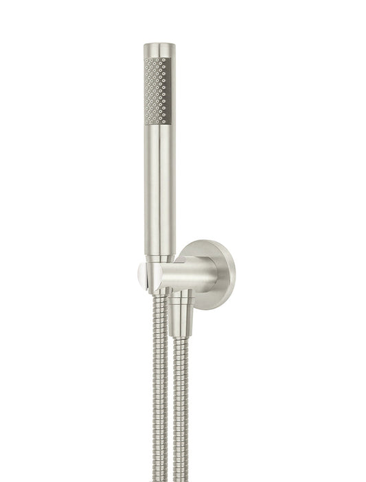 ROUND HAND SHOWER ON FIXED BRACKET
