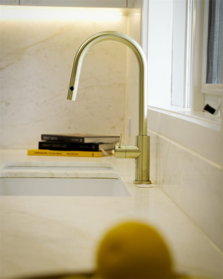 MECCA PULL OUT SINK MIXER WITH VEGIE SPRAY FUNCTION BRUSHED GOLD