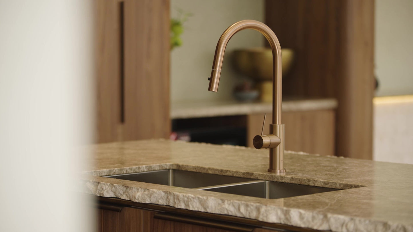 MECCA PULL OUT SINK MIXER WITH VEGIE SPRAY FUNCTION BRUSHED BRONZE