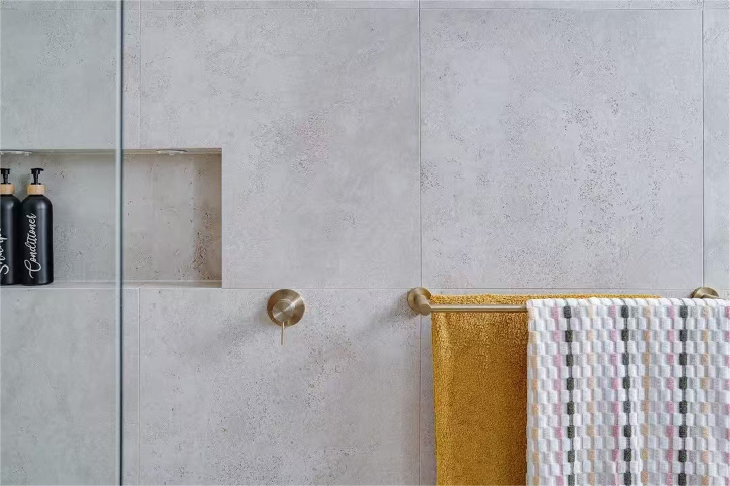 MECCA SHOWER MIXER 80MM PLATE BRUSHED GOLD