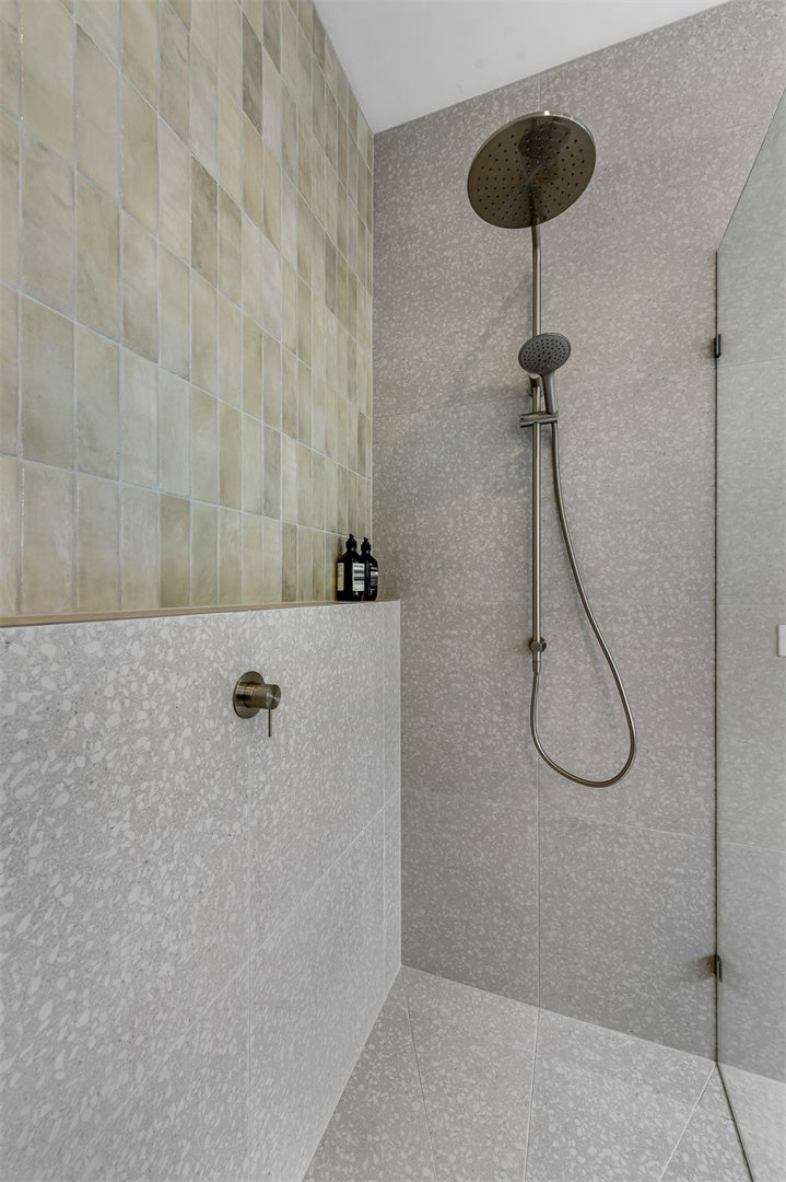 MECCA SHOWER MIXER 80MM PLATE GUN METAL GREY