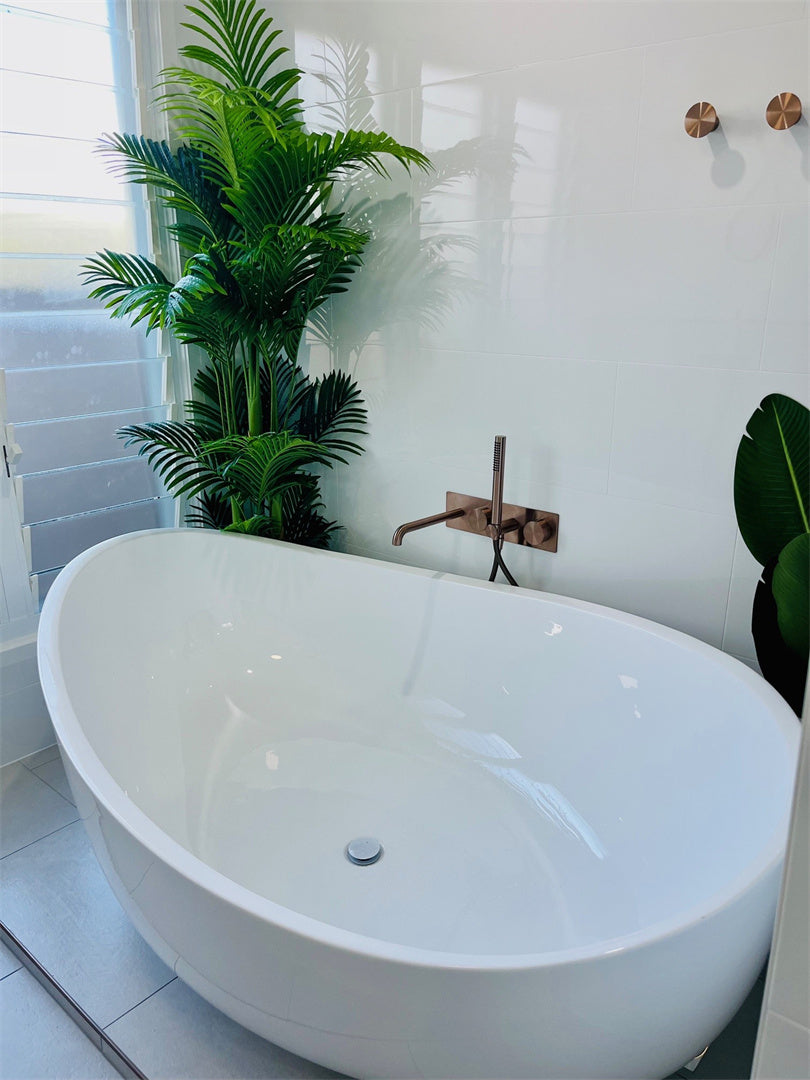 KARA PROGRESSIVE SHOWER SYSTEM WITH SPOUT 230/250MM BRUSHED BRONZE