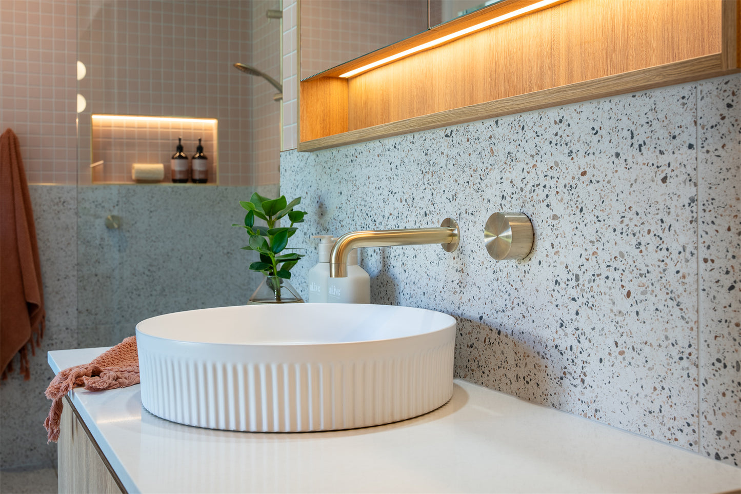 KARA PROGRESSIVE WALL BASIN/BATH SET 120/160/185/230/260MM BRUSHED GOLD