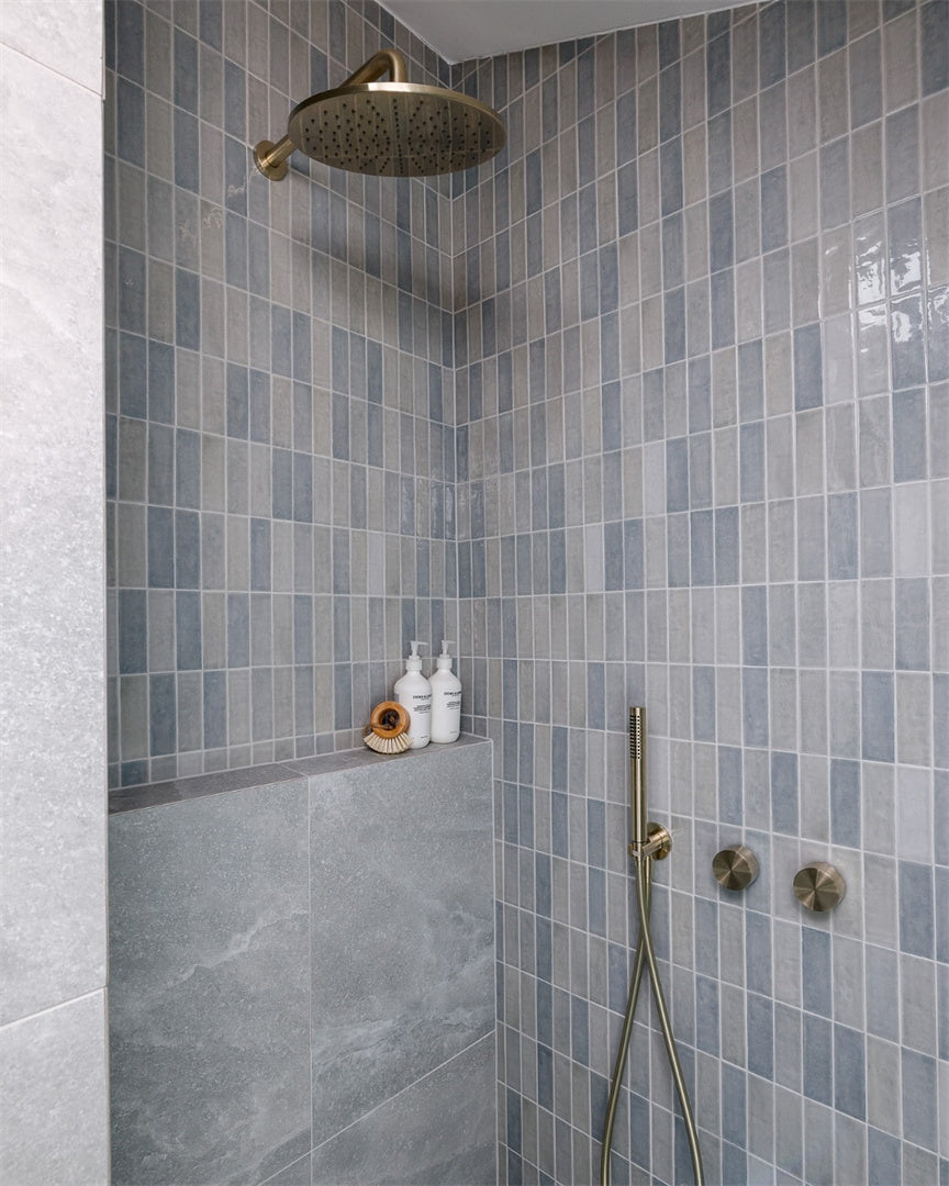 SLIM SHOWER ON BRACKET CHROME (NR307CH) BRUSHED GOLD