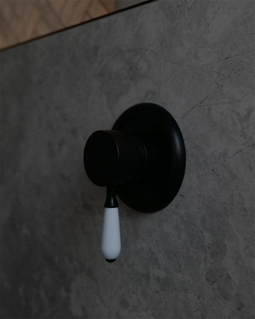 YORK SHOWER MIXER WITH MATTE BLACK