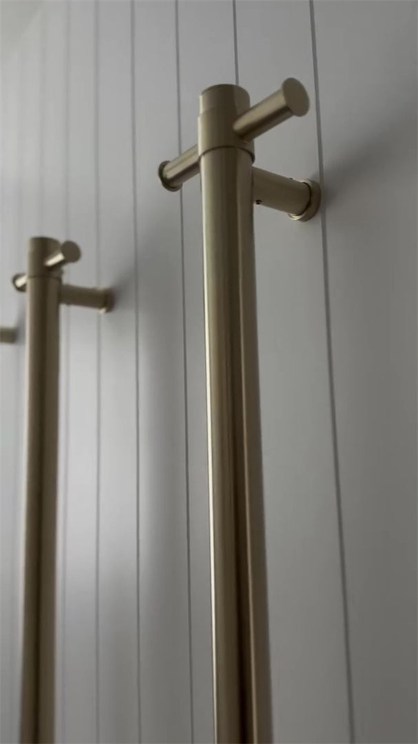 NON-HEATED VERTICAL TOWEL RAIL 900MM BRUSHED GOLD