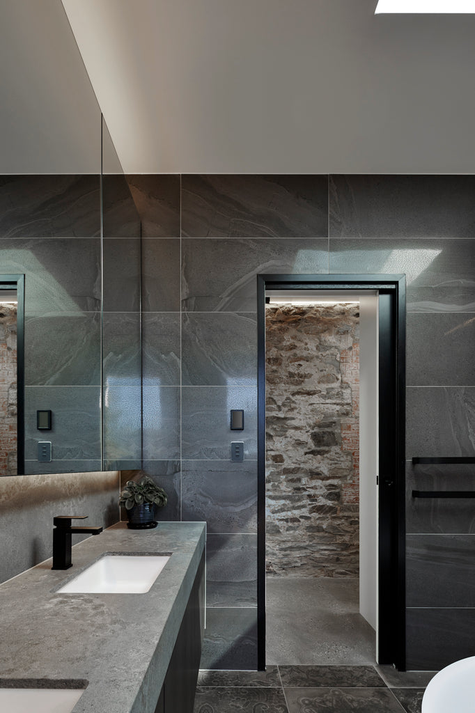 SQUARE BASIN MIXER